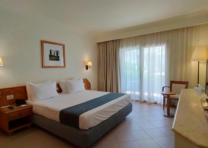 Resort Camel Dive Club & Boutique